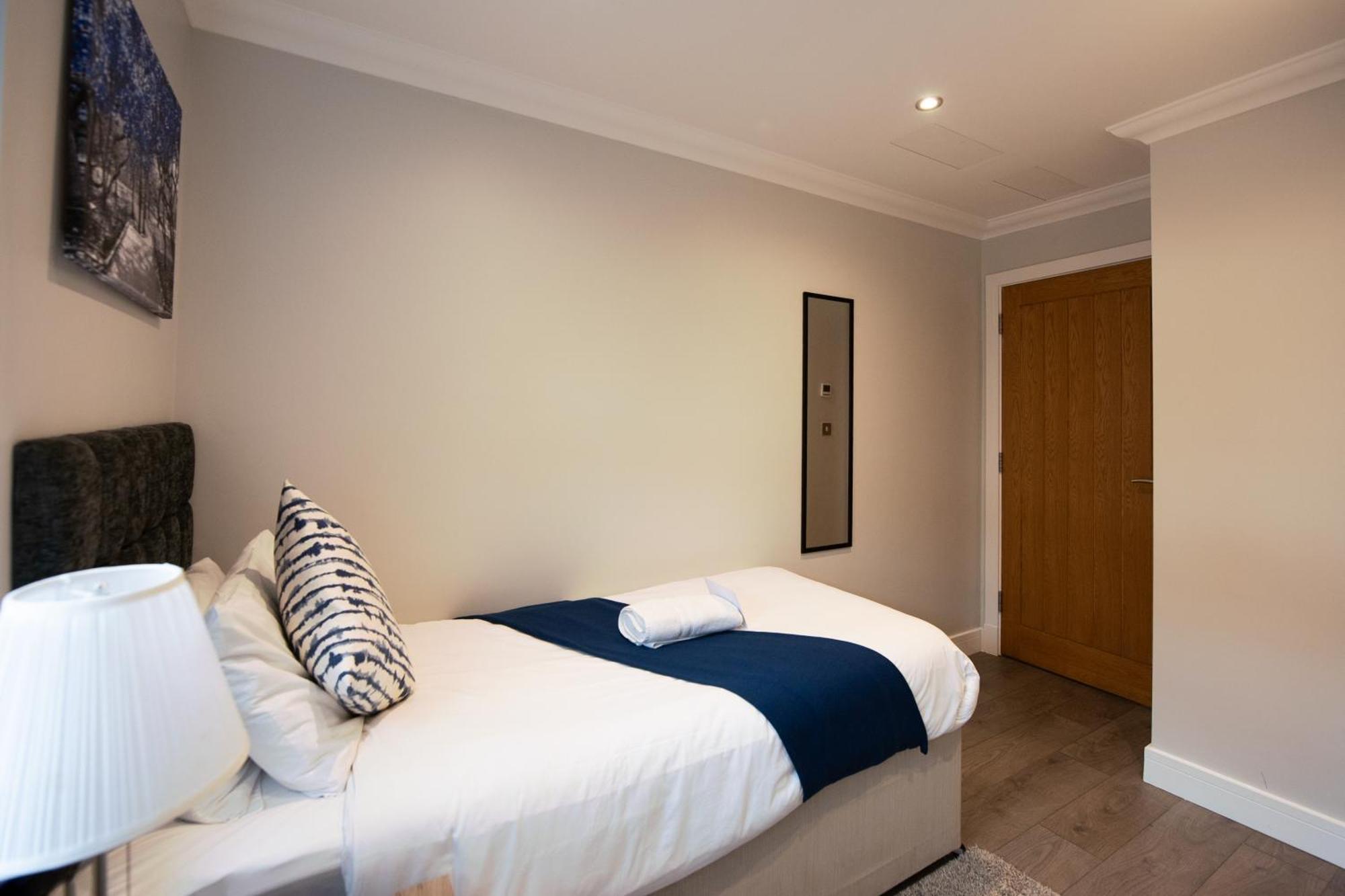 Malthouse Court Apartment Reading Exterior photo